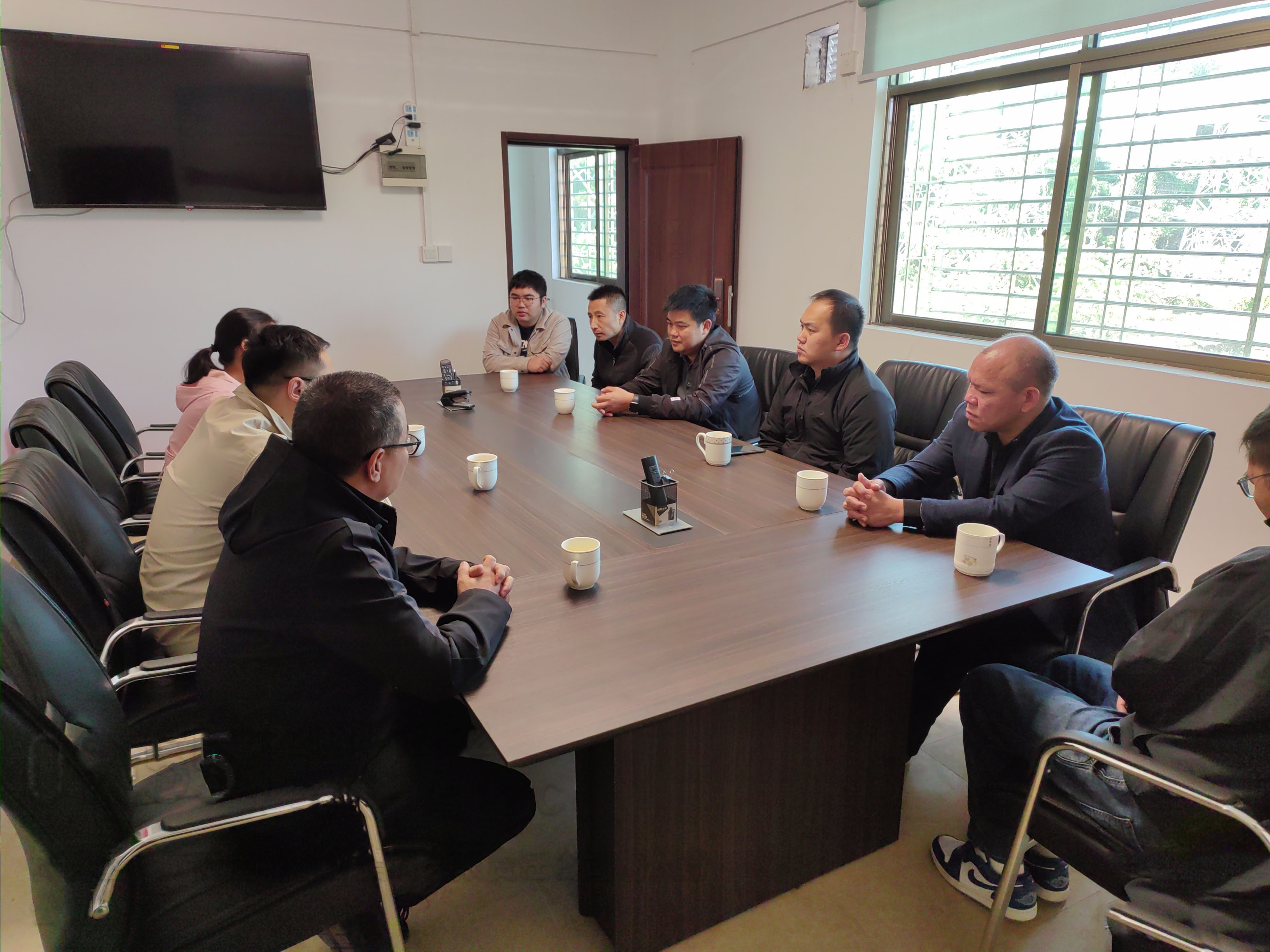 梅州市平远县热柘镇政府到不朽情缘电子游戏官网集团梅州分公司开展工作交流