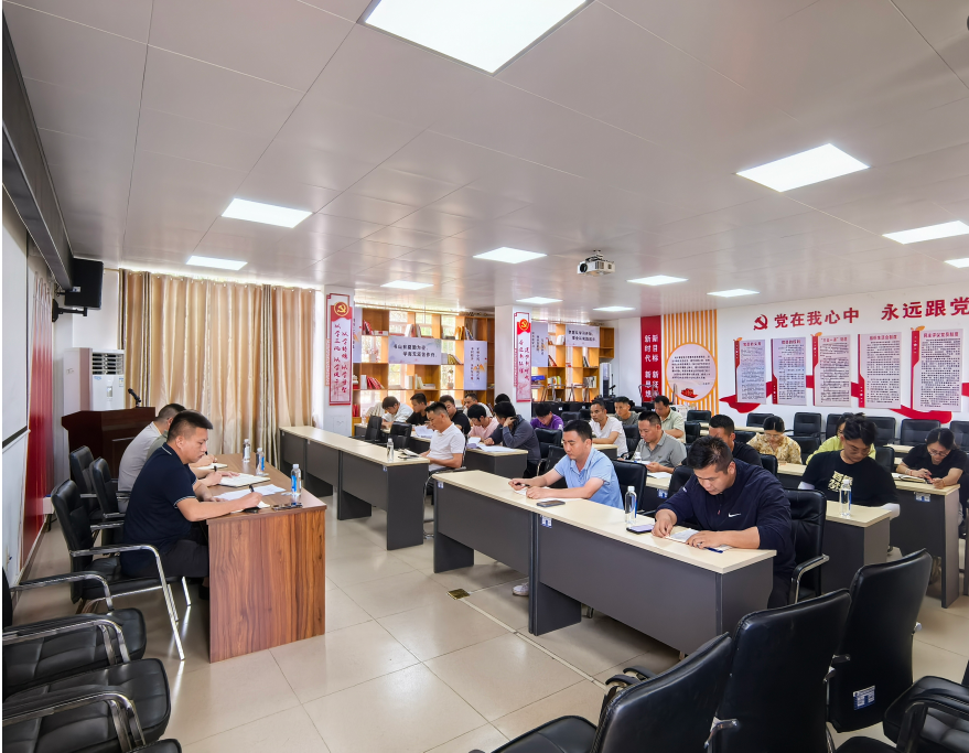 鹿晟公司召开营林生产工作会暨森林安全防灭火培训会